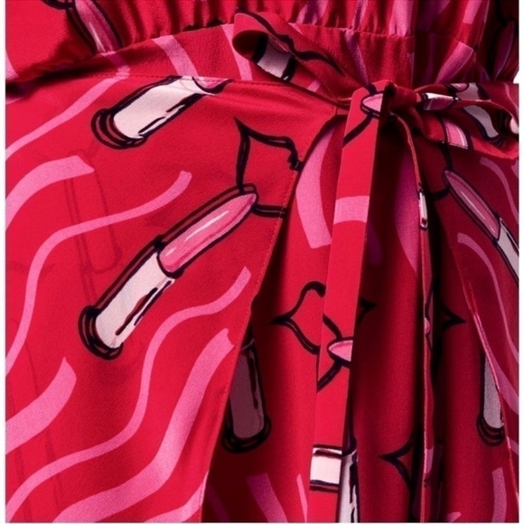 VALENTINO SILK Red Lips Lipstick Printed silk-crepe front wrap midi dress SIZE 4 - Picture 8 of 16
